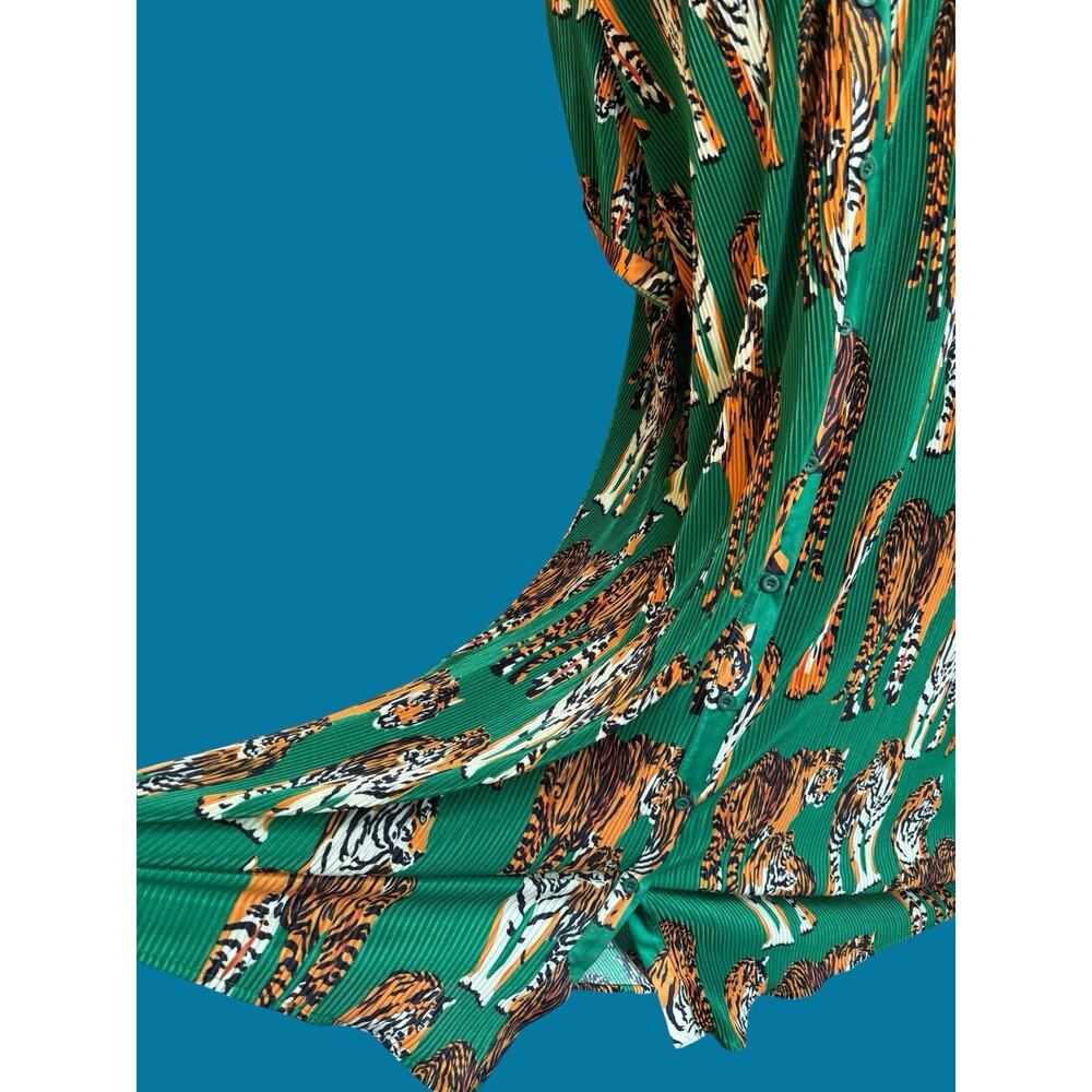 Dressed In Lala | So Far So Good Green Plisse Tiger Tail Maxi Dress | Worn Once - Picture 15 of 16